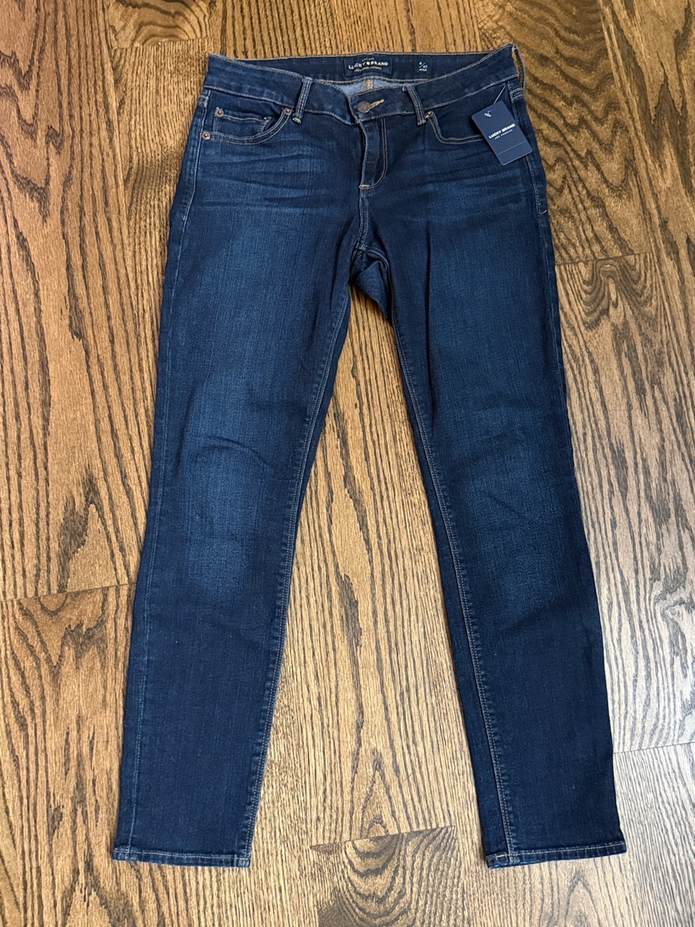 ⭐️ Lucky Brand Lolita Mid Rise Skinny Jean in El Monte